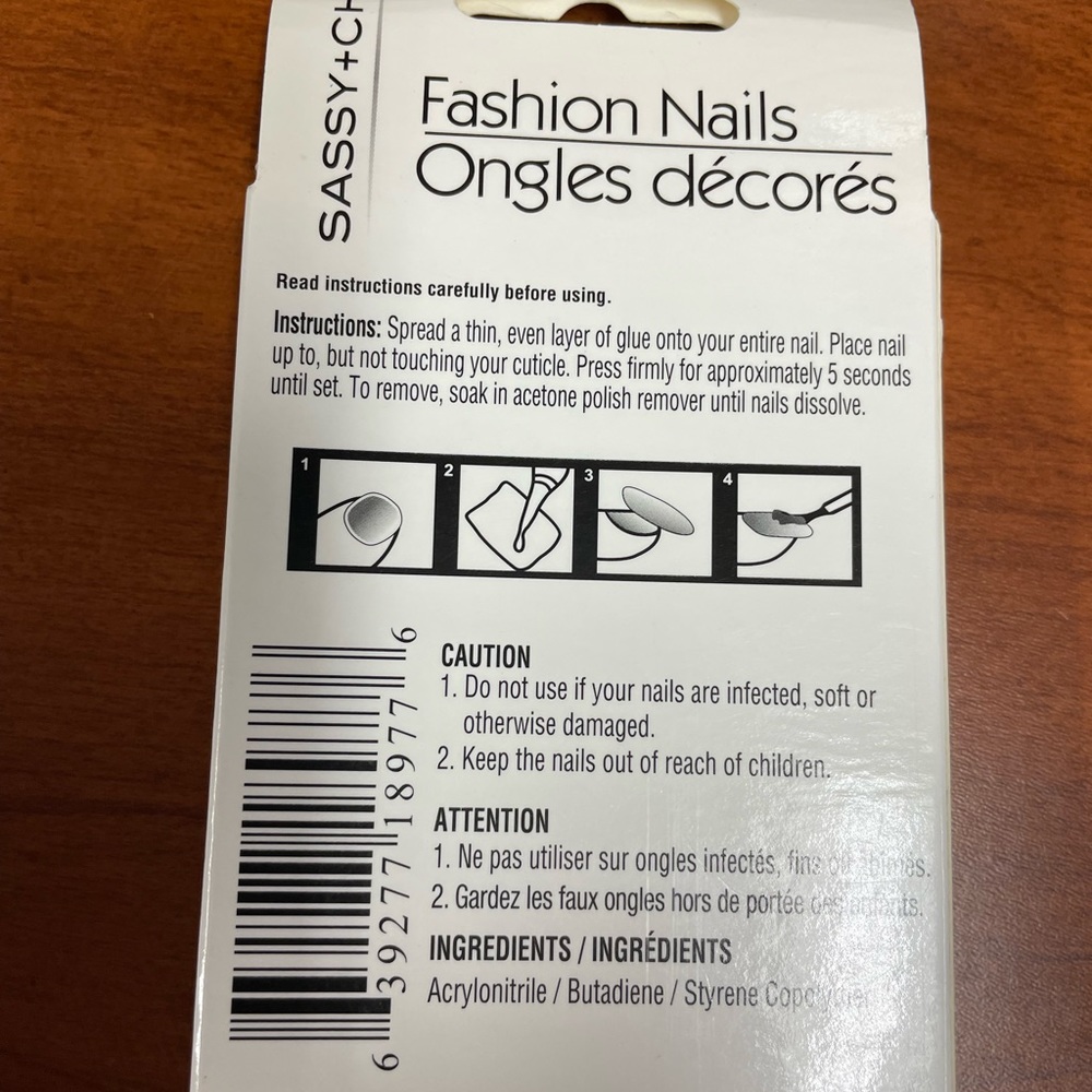 Fashion nails - Picture 4 of 6